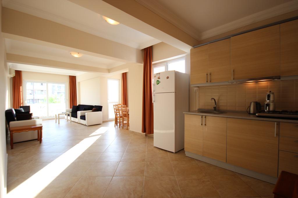Triton Apartments Didim Chambre photo